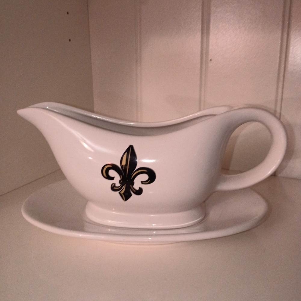 Classic White Gravy Boat with Fleur-de-Lis Accent